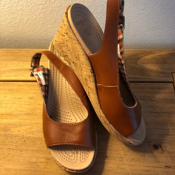 CROCS Shoes - Brown Croc Wedge Heels 9W